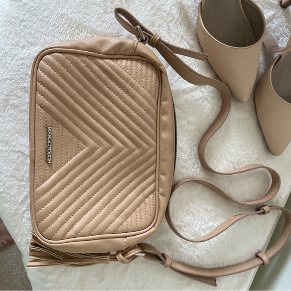 Dream Pairs EUC Nude kitten heel pumps with small handbag. - Picture 8 of 14